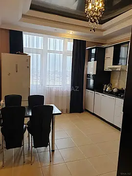 Satılır 3 otaqlı mənzil 137 m²