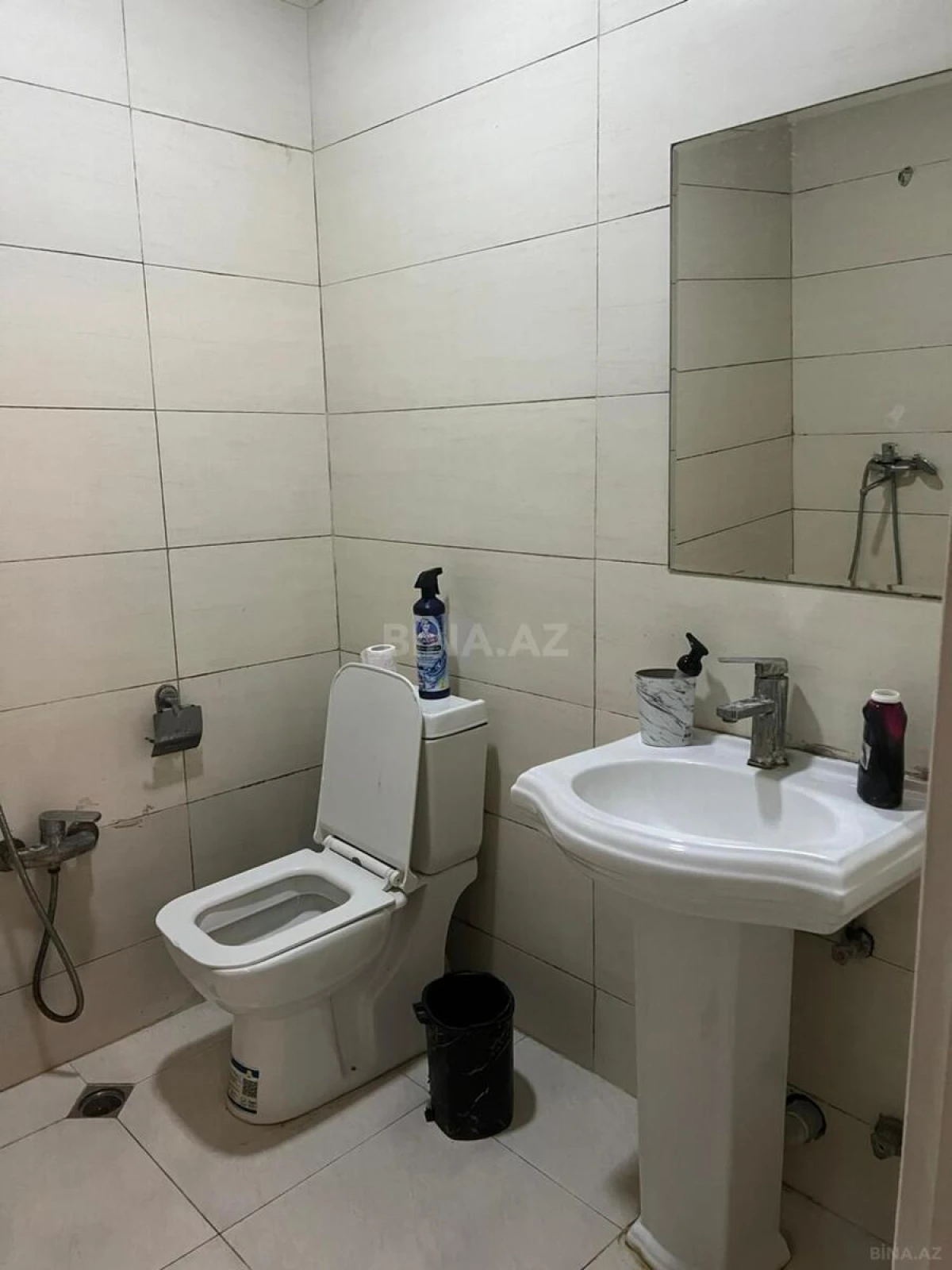 Kirayə verilir 1 otaqlı mənzil 85 m²