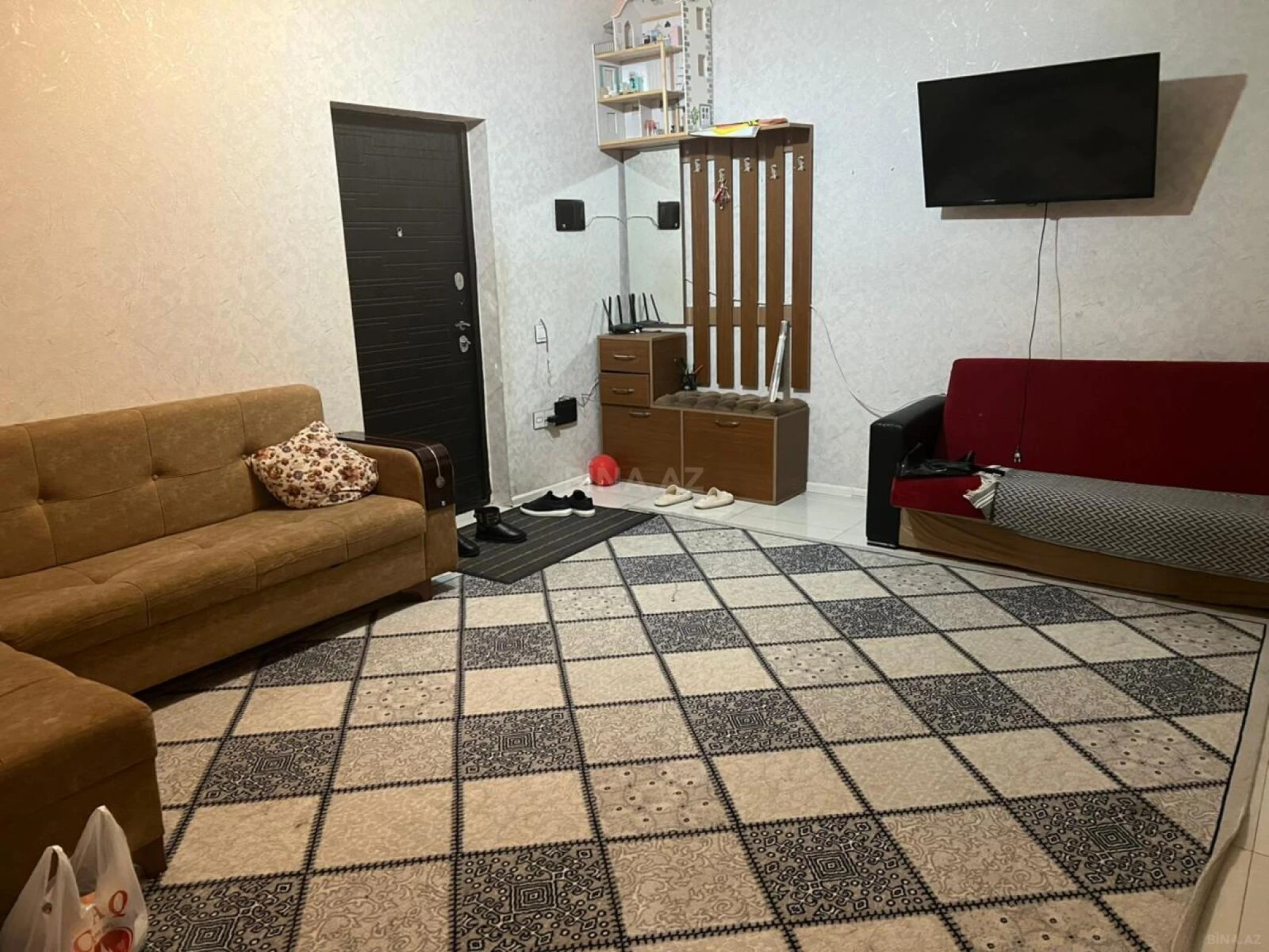 Kirayə verilir 1 otaqlı mənzil 85 m²