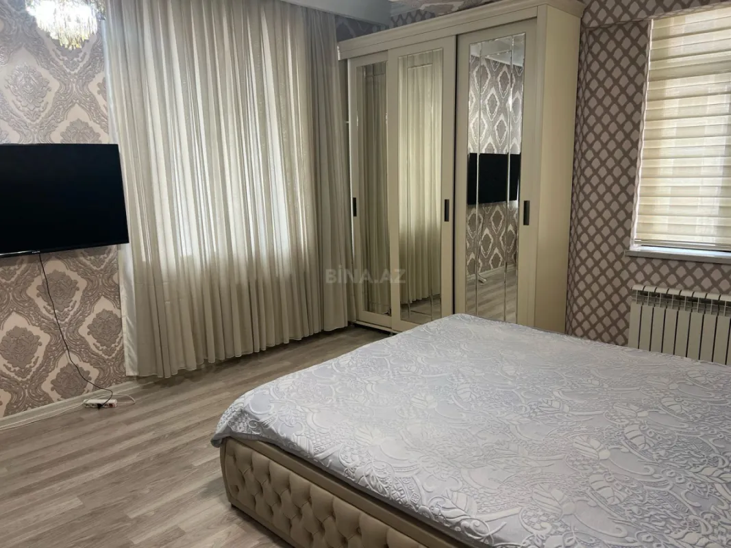 Kirayə verilir 2 otaqlı mənzil 85 m²