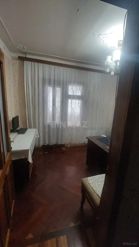 Satılır 4 otaqlı mənzil 100 m²