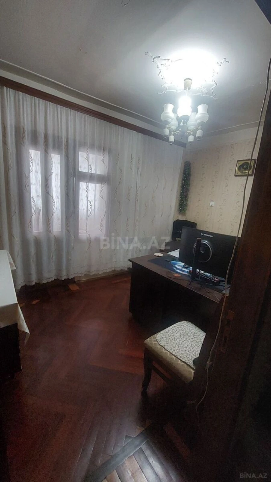 Satılır 4 otaqlı mənzil 100 m²