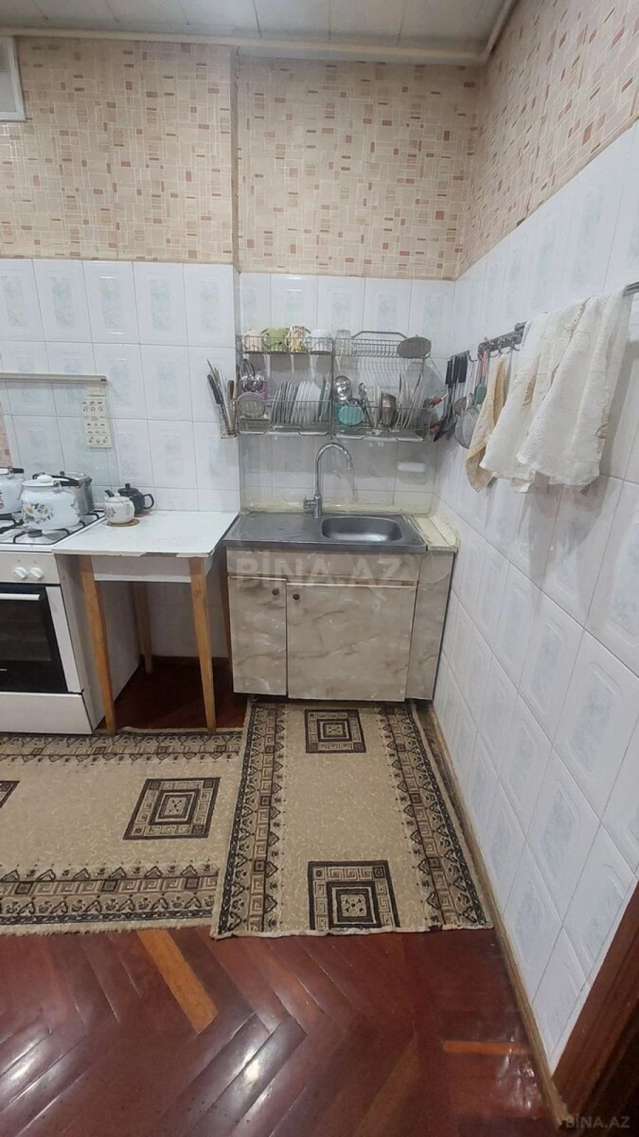 Satılır 4 otaqlı mənzil 100 m²
