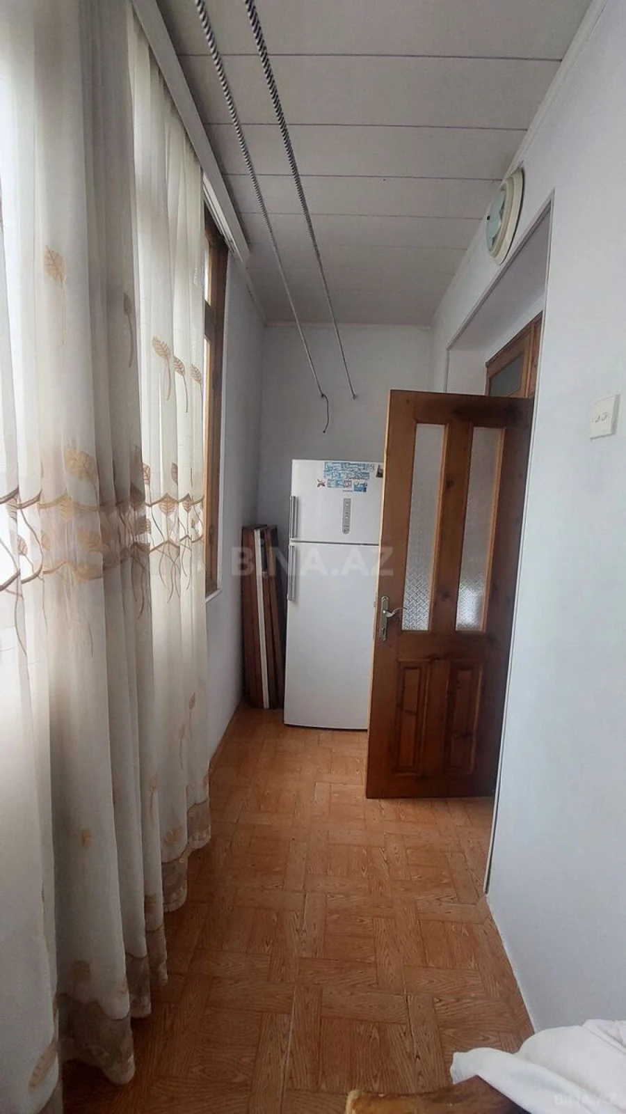 Satılır 4 otaqlı mənzil 100 m²