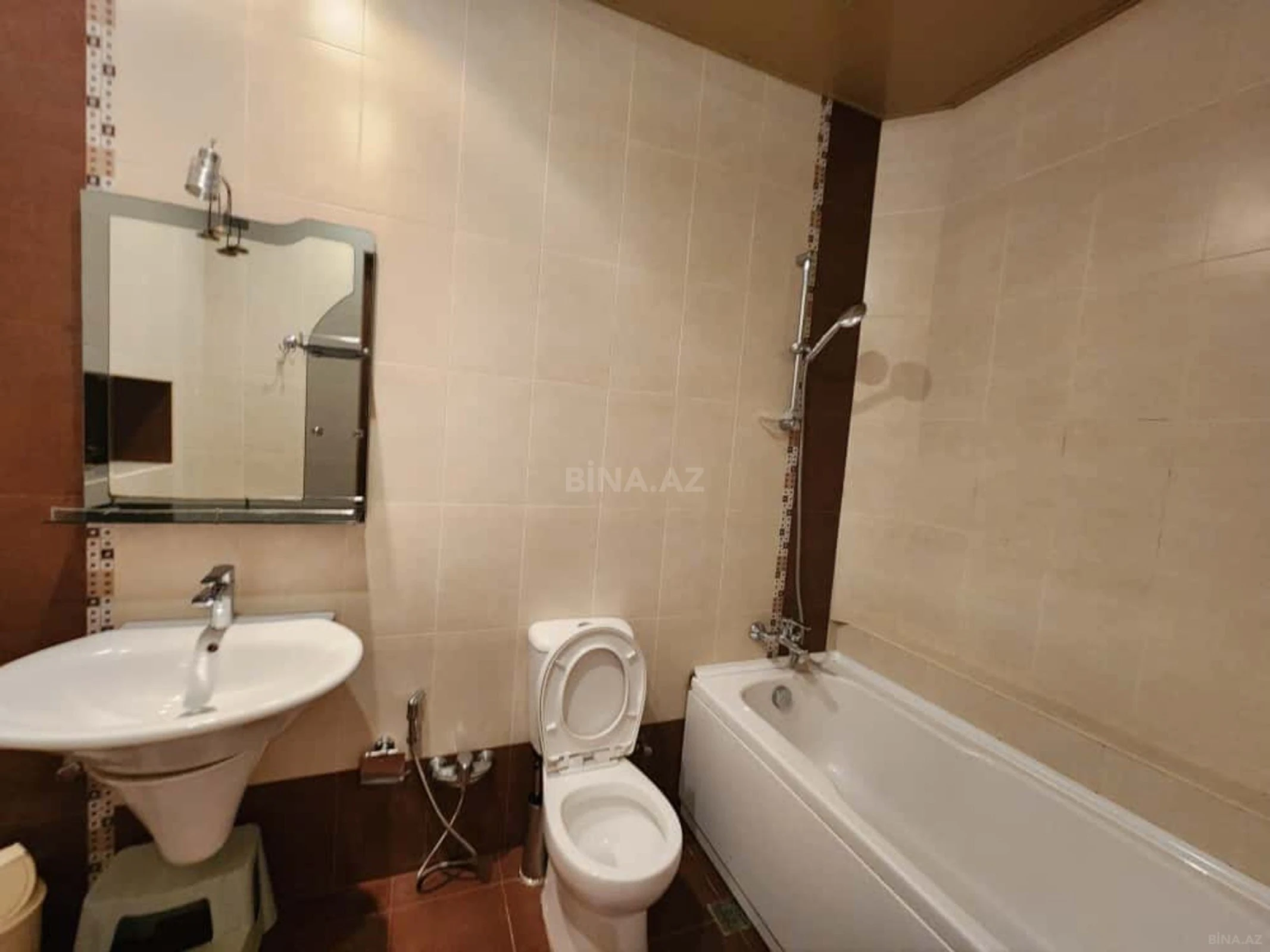 Satılır 2 otaqlı mənzil 60 m²