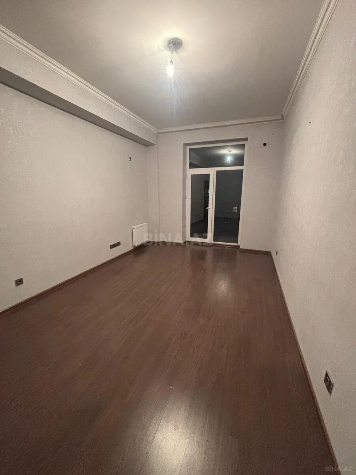 Satılır 4 otaqlı mənzil 110 m²