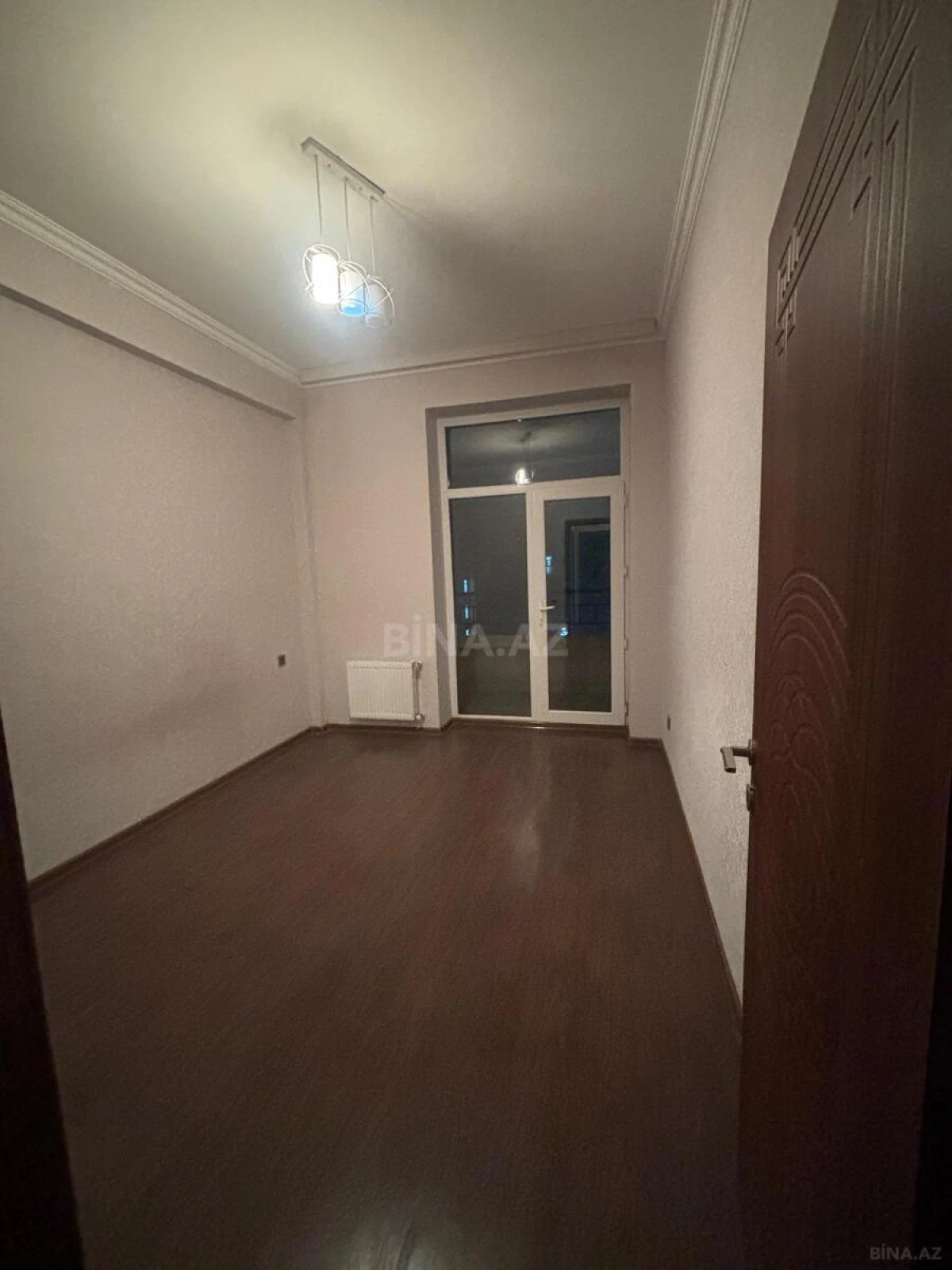 Satılır 4 otaqlı mənzil 110 m²