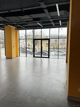 Kirayə verilir obyekt 260 m²