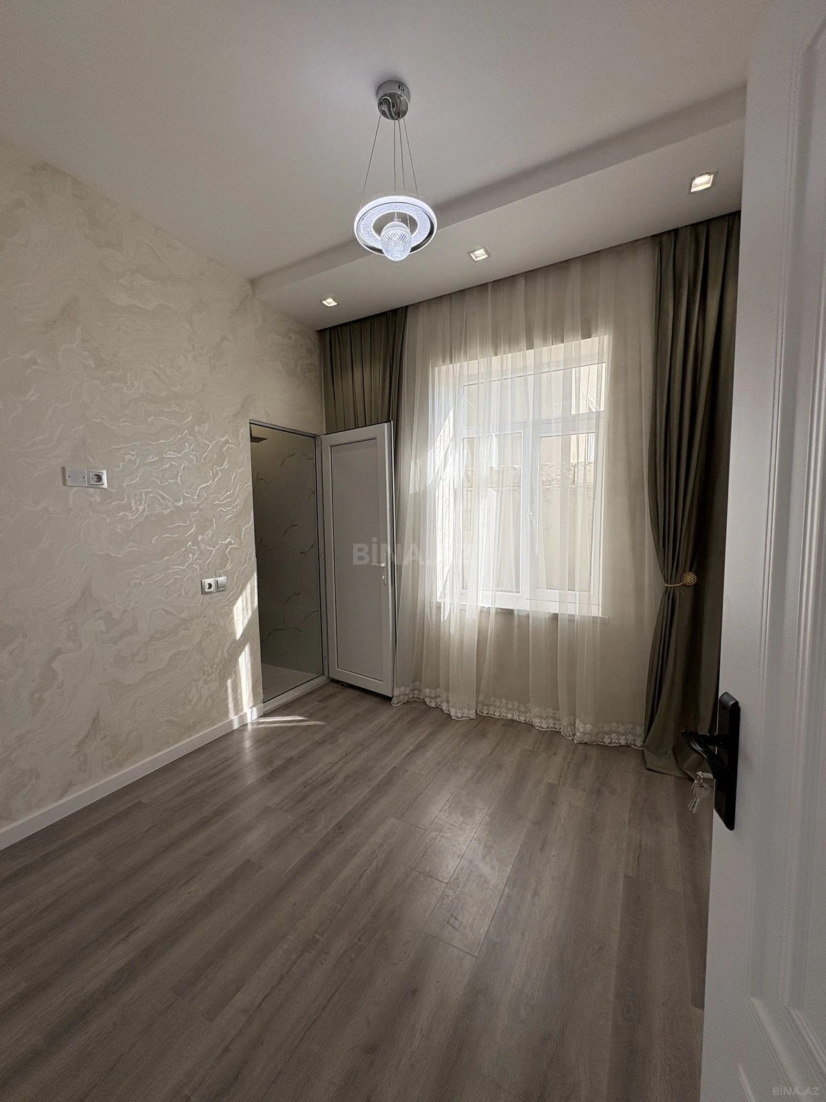 Satılır 4 otaqlı həyət evi 115 m²