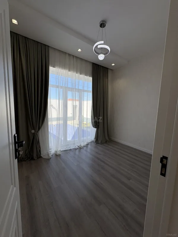 Satılır 4 otaqlı həyət evi 115 m²