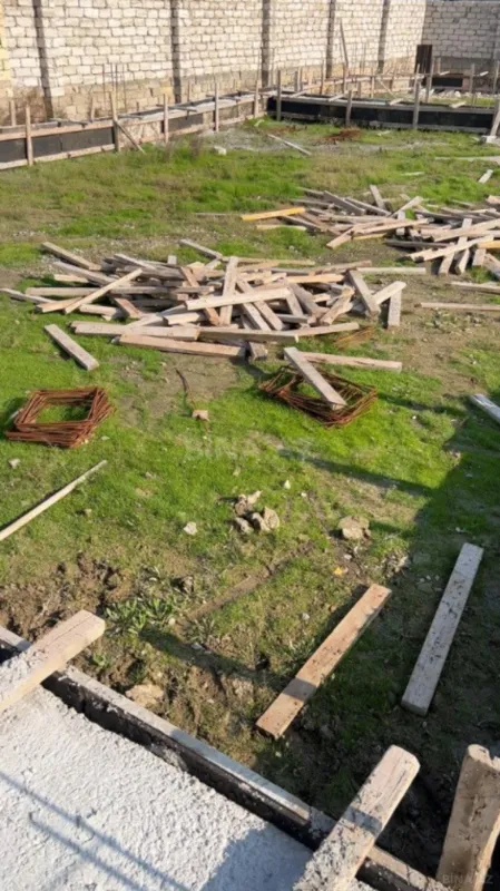 Satılır torpaq sahəsi 12 m²