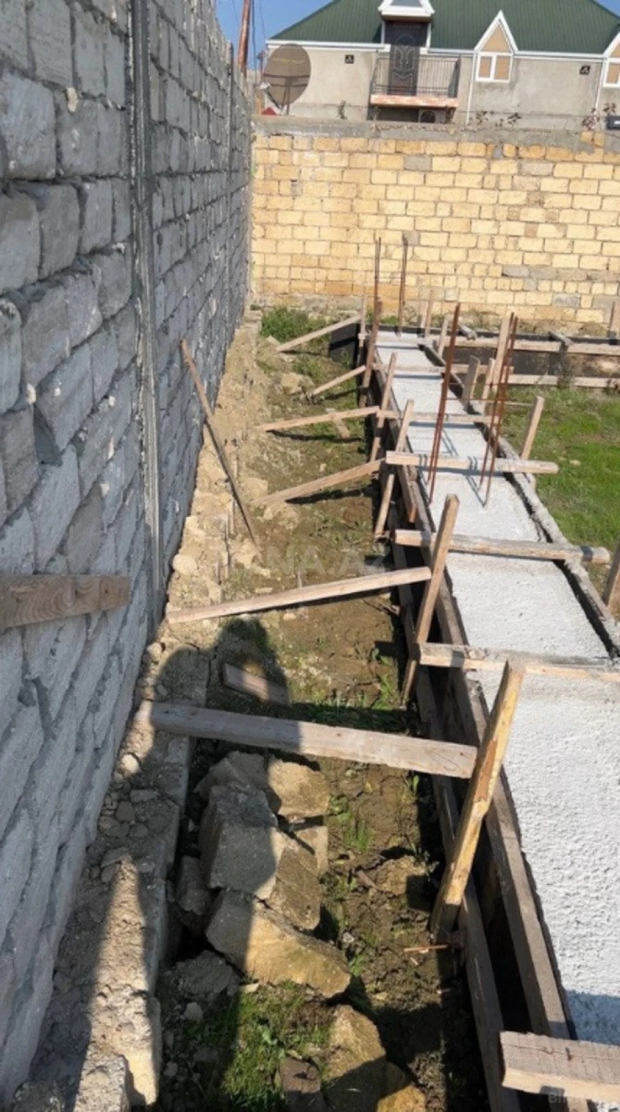 Satılır torpaq sahəsi 12 m²