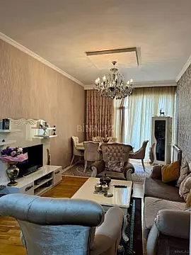 Satılır 3 otaqlı mənzil 140 m²