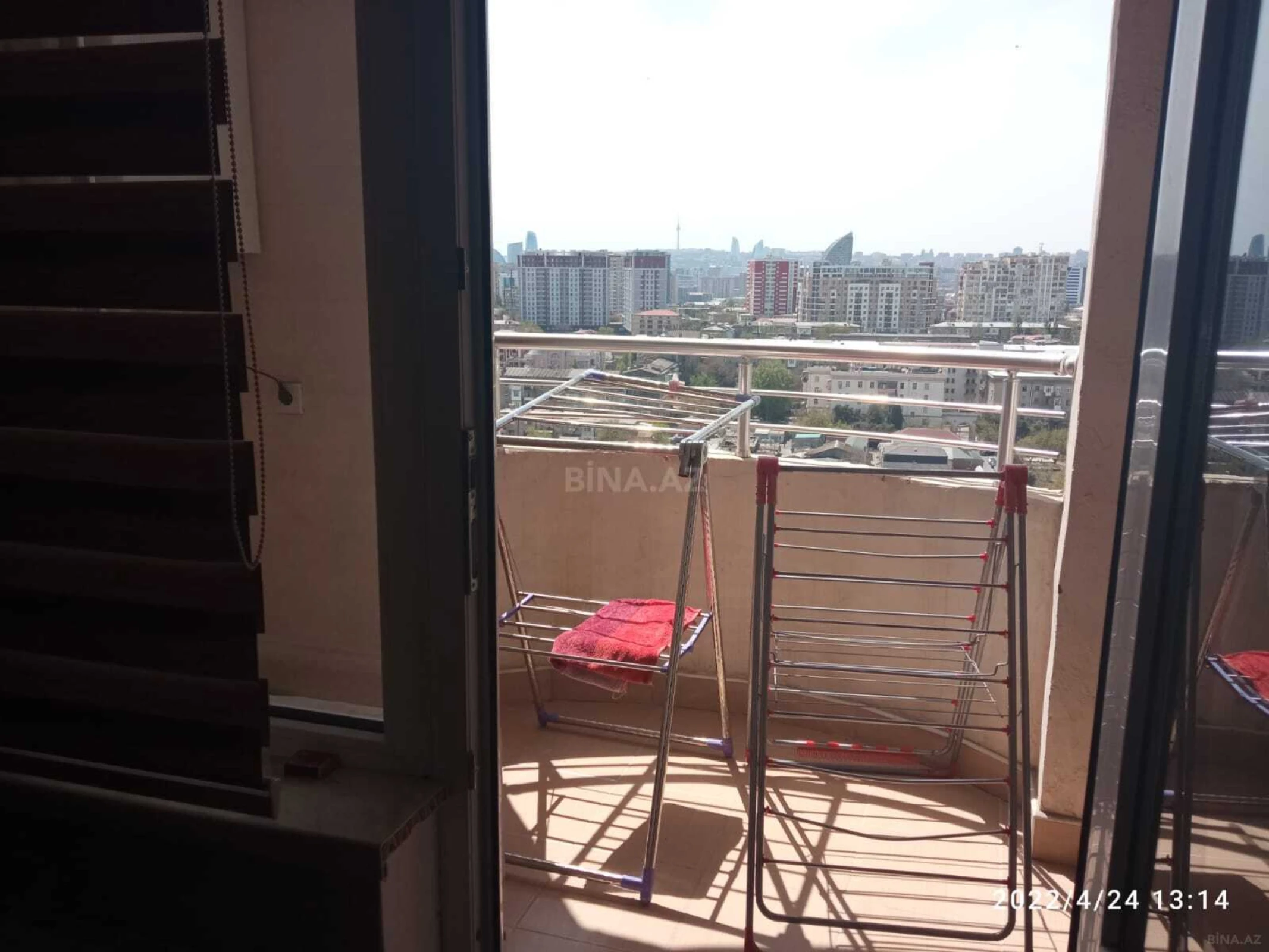 Kirayə verilir 2 otaqlı mənzil 105 m²