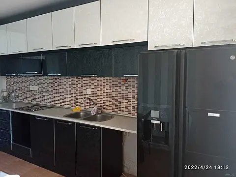 Kirayə verilir 2 otaqlı mənzil 105 m²