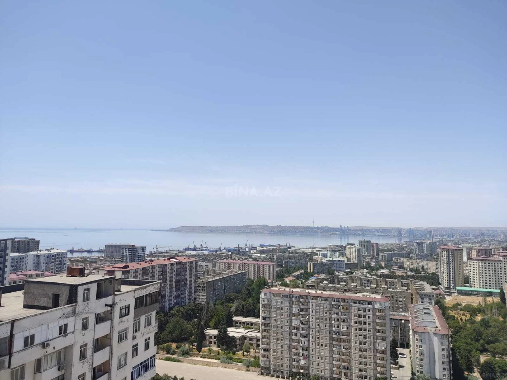 Kirayə verilir 2 otaqlı mənzil 105 m²
