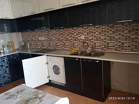 Kirayə verilir 2 otaqlı mənzil 105 m²