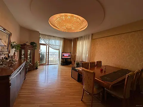 Satılır 3 otaqlı mənzil 110 m² — Bakı 3 otaq 110.00 m²