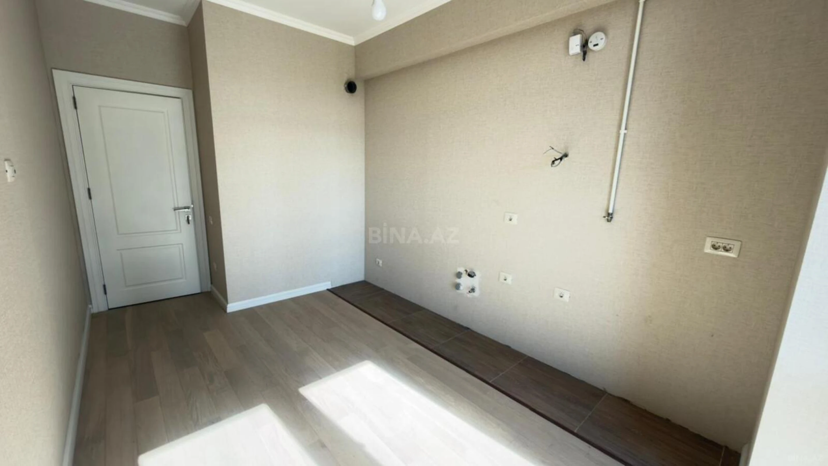 Satılır 3 otaqlı mənzil 83 m²