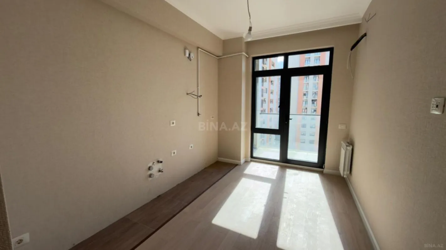 Satılır 3 otaqlı mənzil 83 m²