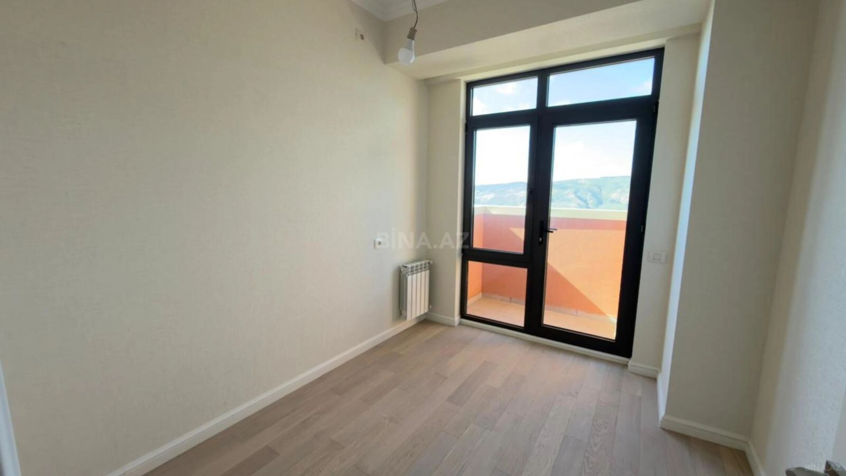 Satılır 3 otaqlı mənzil 83 m²