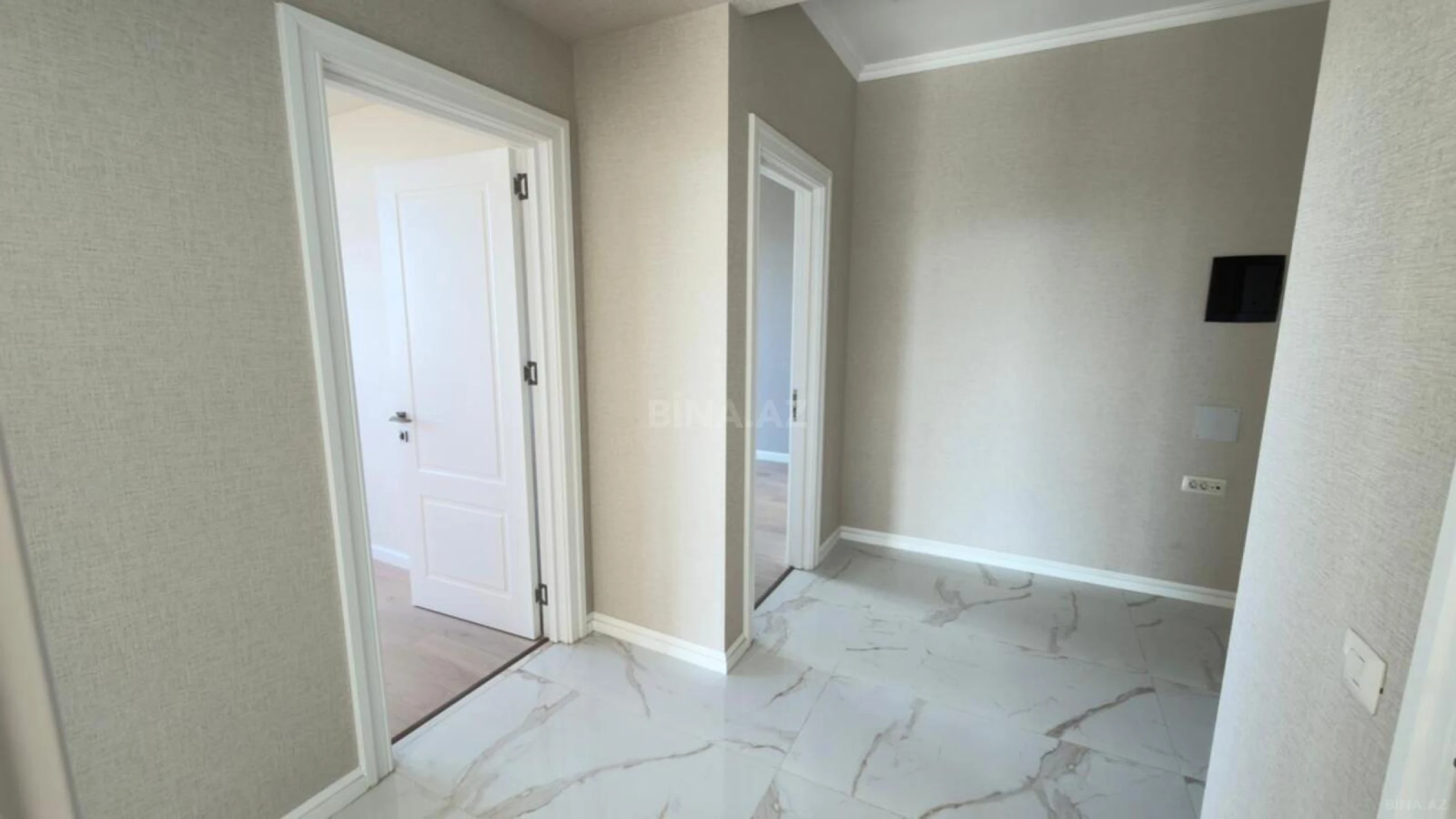 Satılır 3 otaqlı mənzil 83 m²