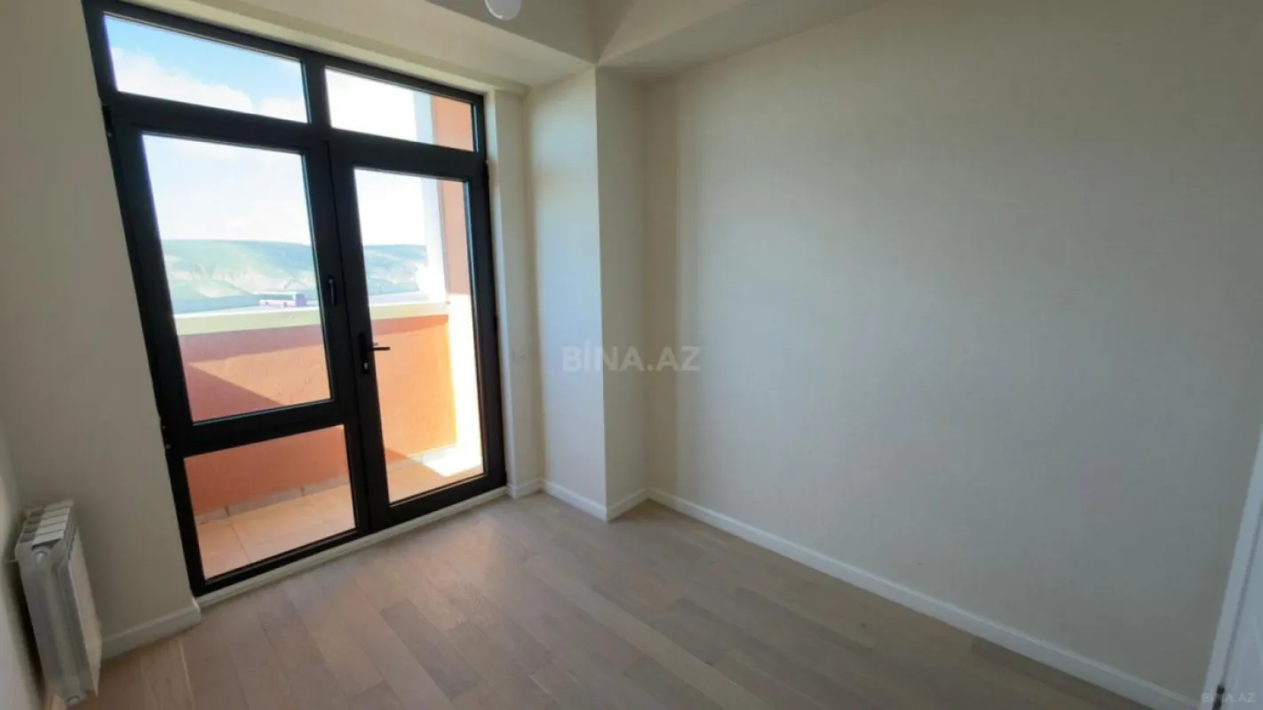 Satılır 3 otaqlı mənzil 83 m²