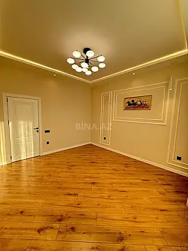 Satılır 3 otaqlı mənzil 135 m²