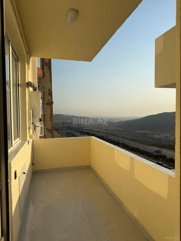 Satılır 3 otaqlı mənzil 135 m²