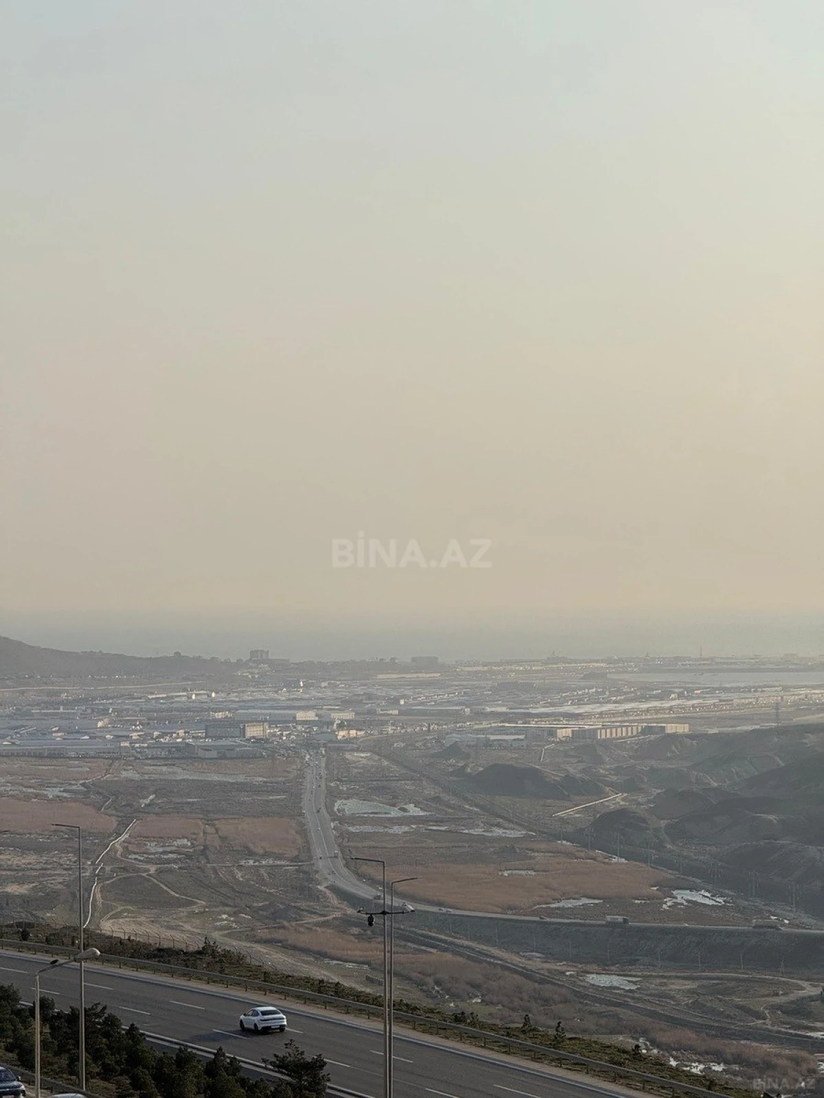 Satılır 3 otaqlı mənzil 135 m²