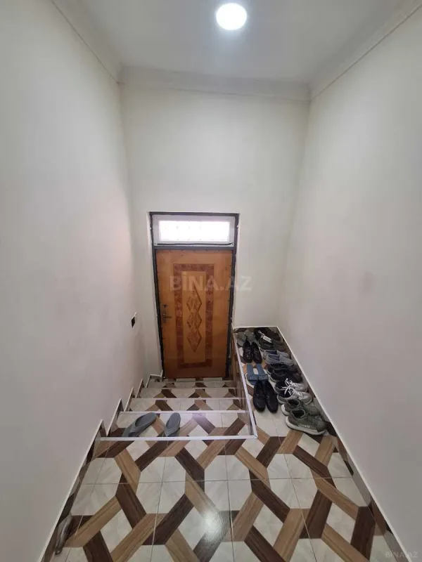 Satılır 5 otaqlı həyət evi 140 m²
