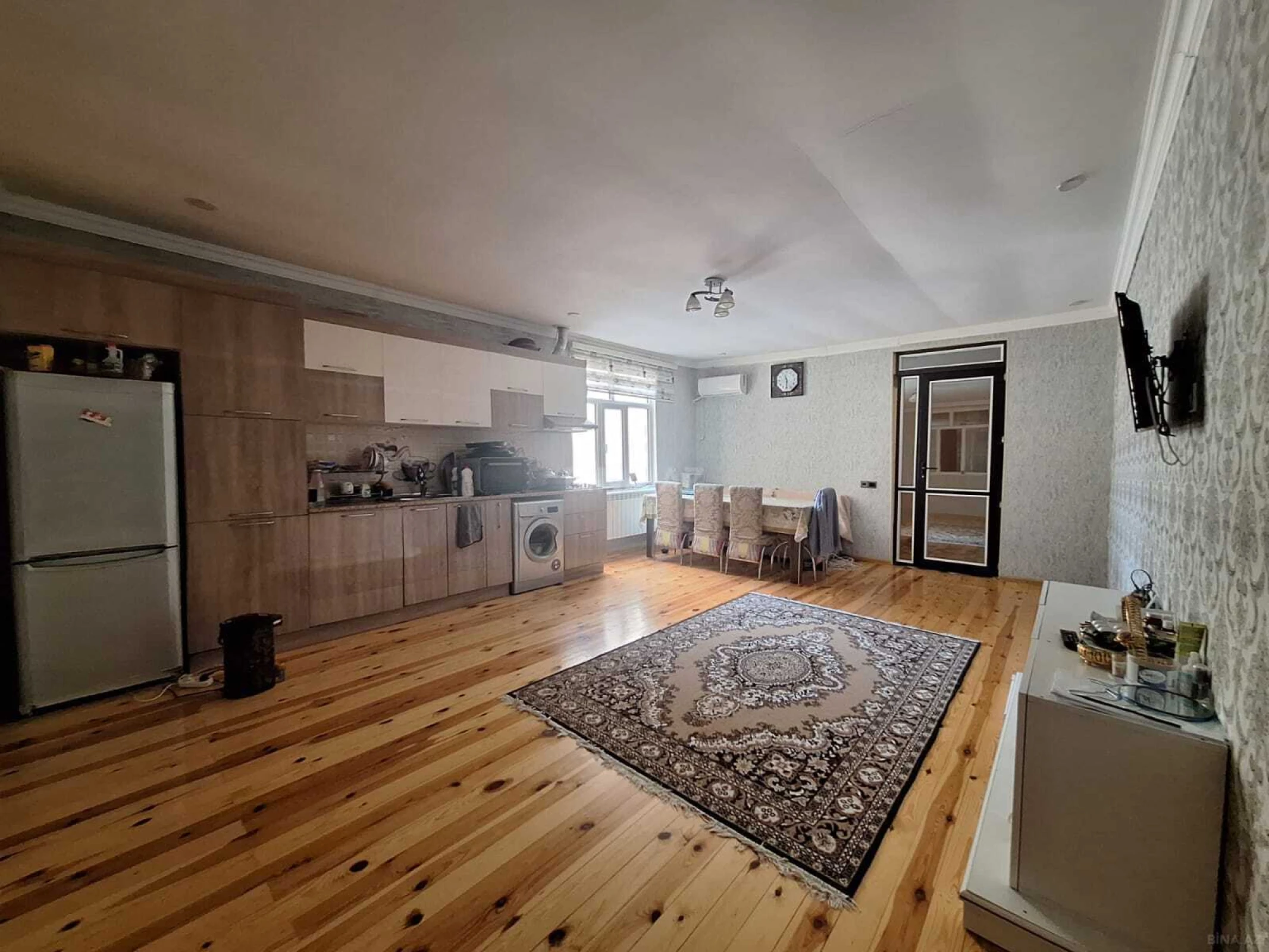 Satılır 5 otaqlı həyət evi 140 m²