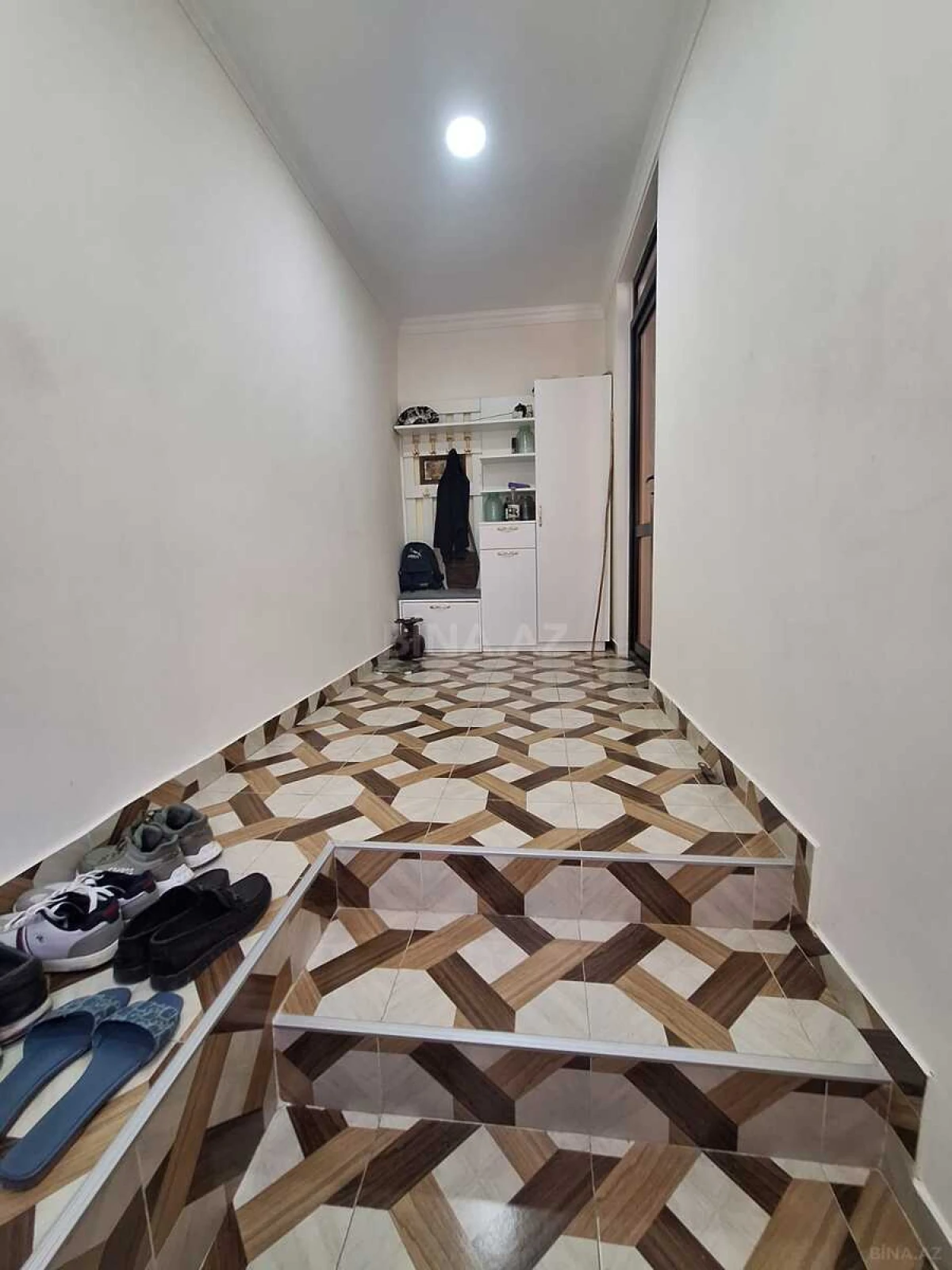 Satılır 5 otaqlı həyət evi 140 m²