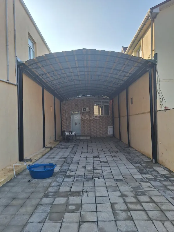 Satılır 5 otaqlı həyət evi 140 m²