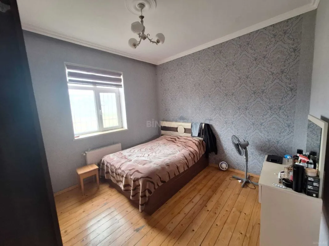 Satılır 5 otaqlı həyət evi 140 m²