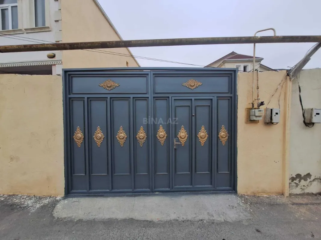 Satılır 5 otaqlı həyət evi 140 m²