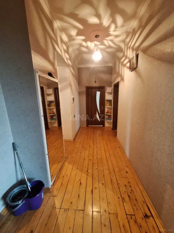 Satılır 5 otaqlı həyət evi 140 m²