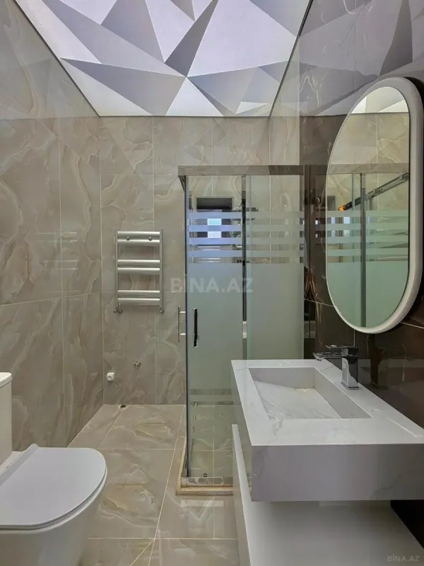 Satılır 5 otaqlı həyət evi 200 m²