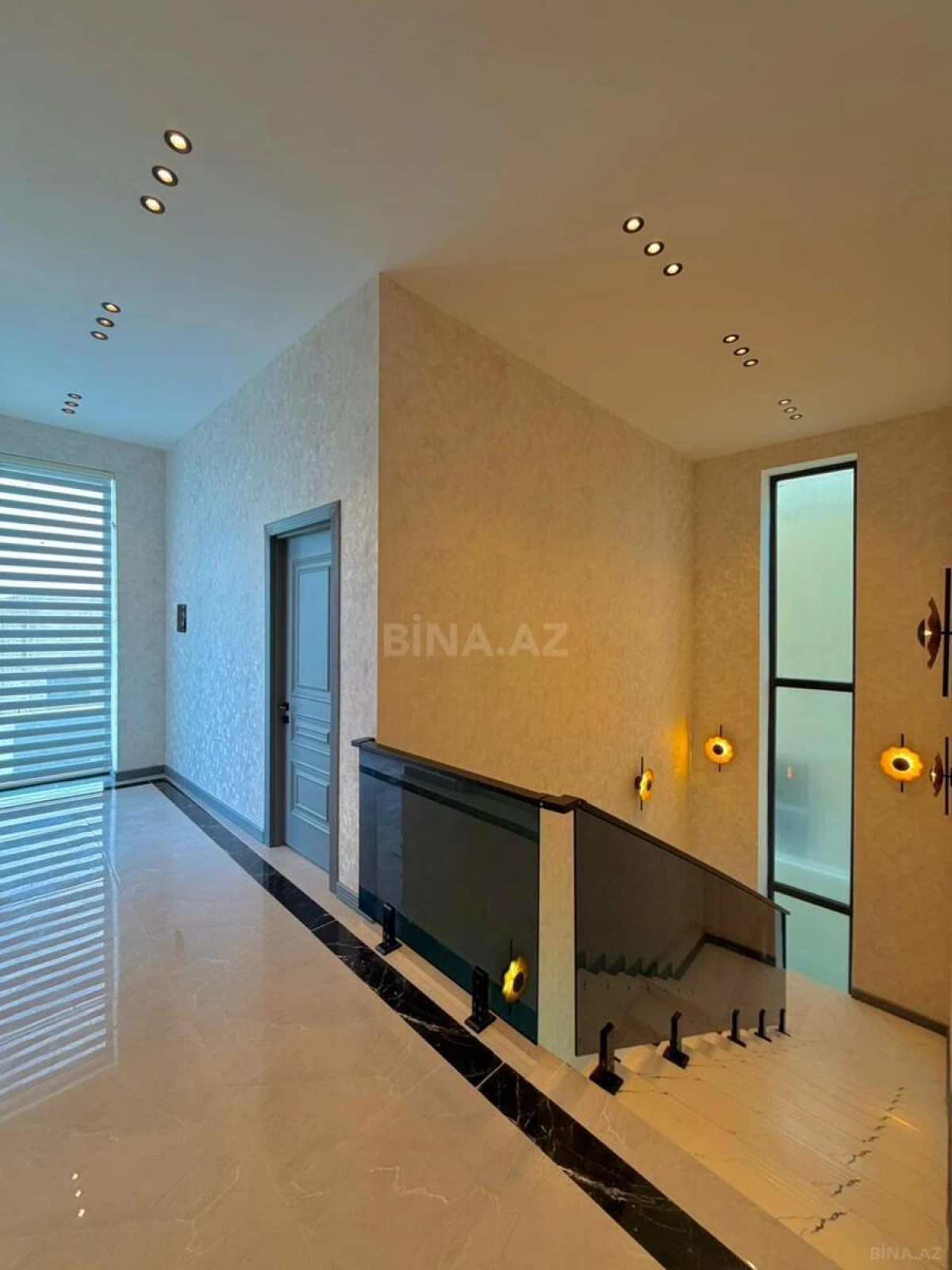 Satılır 5 otaqlı həyət evi 200 m²