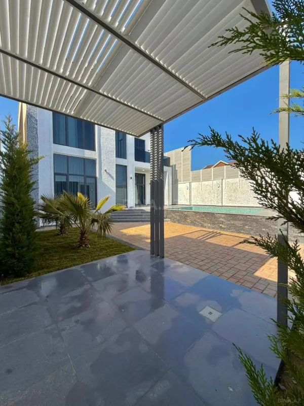 Satılır 5 otaqlı həyət evi 200 m²