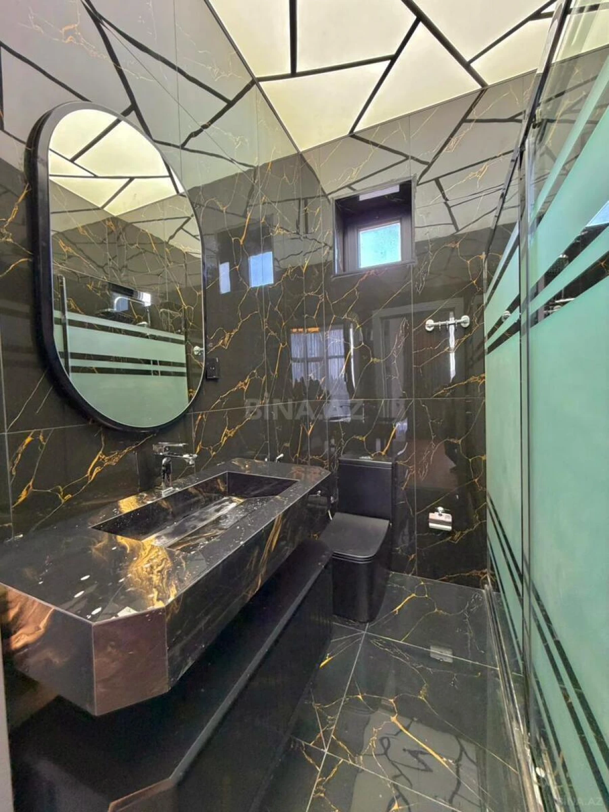 Satılır 5 otaqlı həyət evi 200 m²