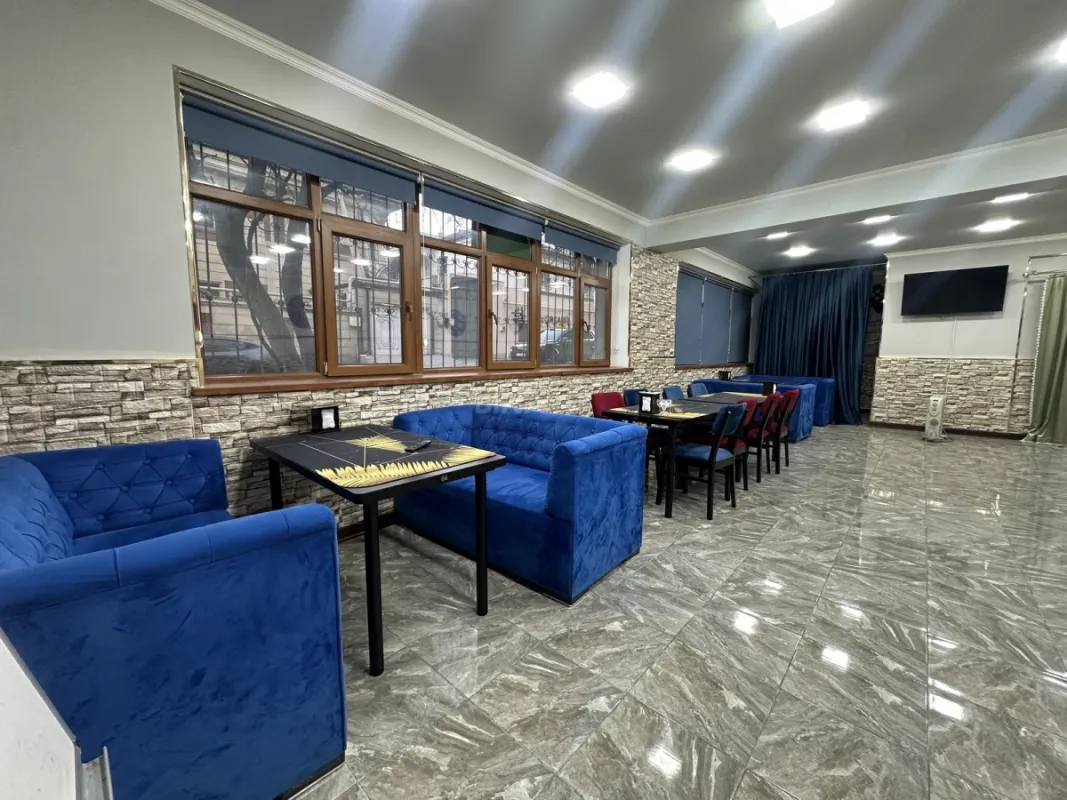 Satılır obyekt 150 m²