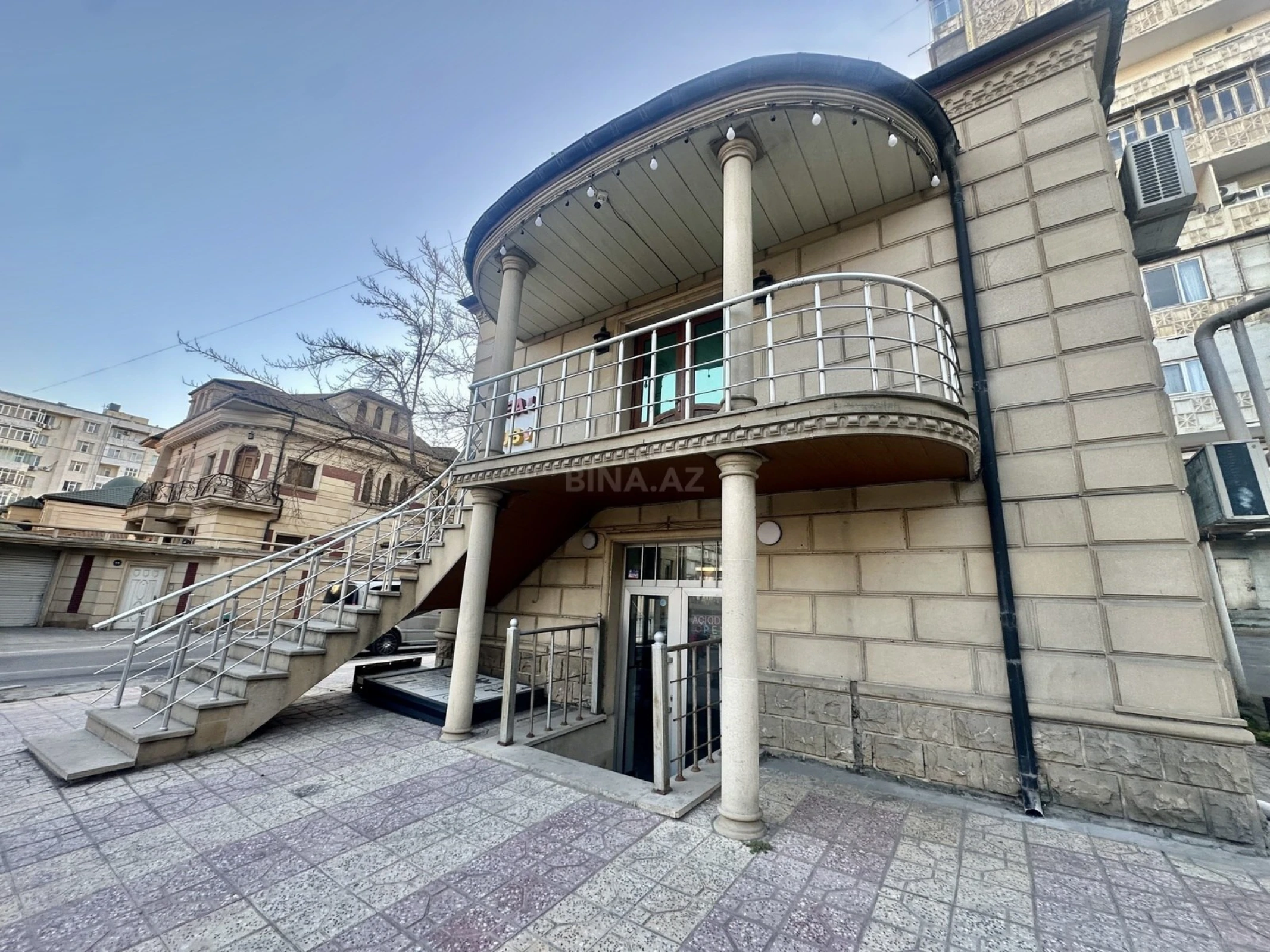 Satılır obyekt 150 m²