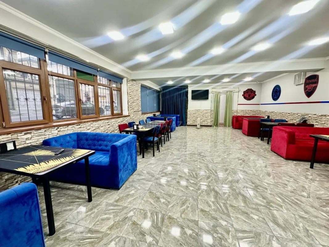 Satılır obyekt 150 m²