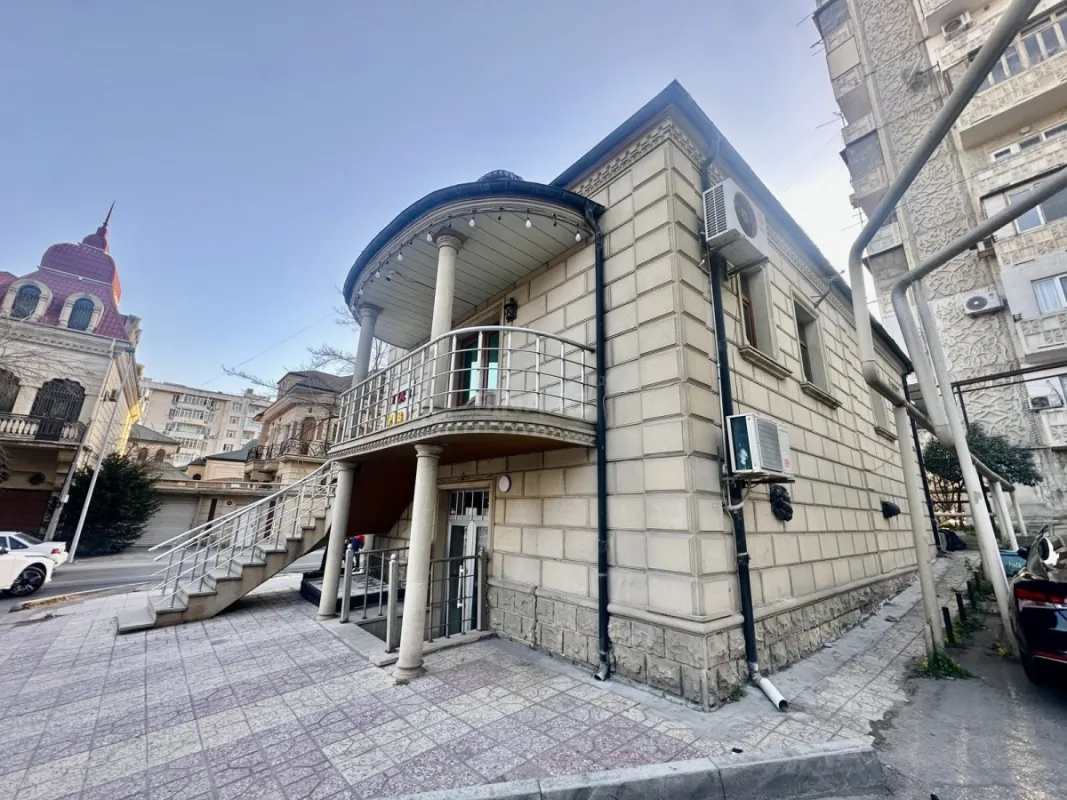 Satılır obyekt 150 m²