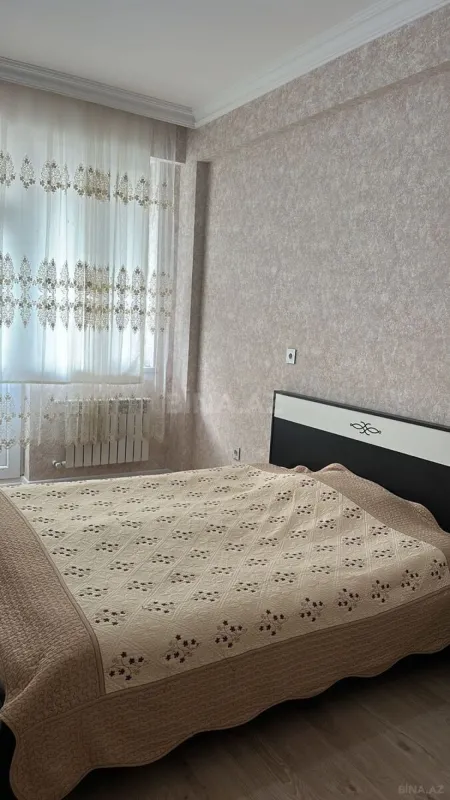 Kirayə verilir 2 otaqlı mənzil 67 m²