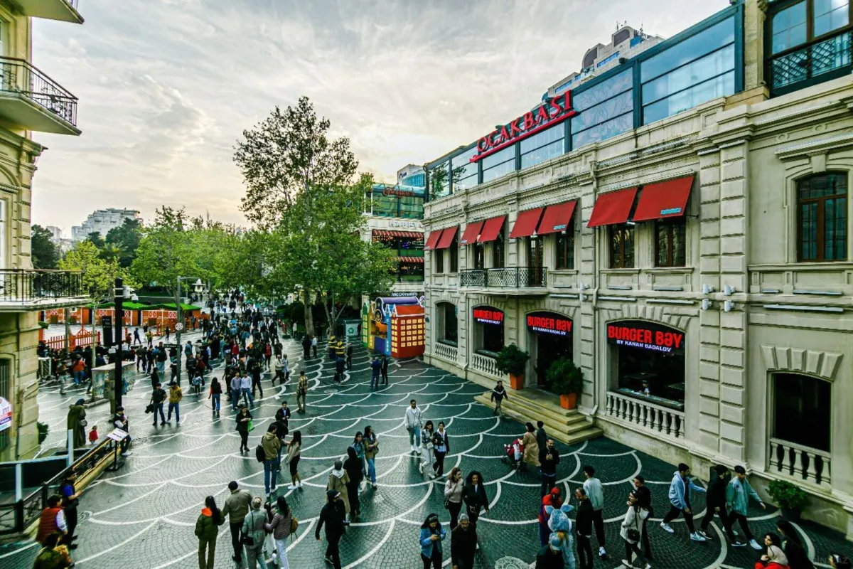 Kirayə verilir 3 otaqlı mənzil 90 m²