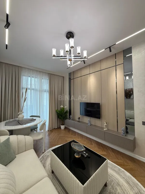 Satılır 2 otaqlı mənzil 63 m²