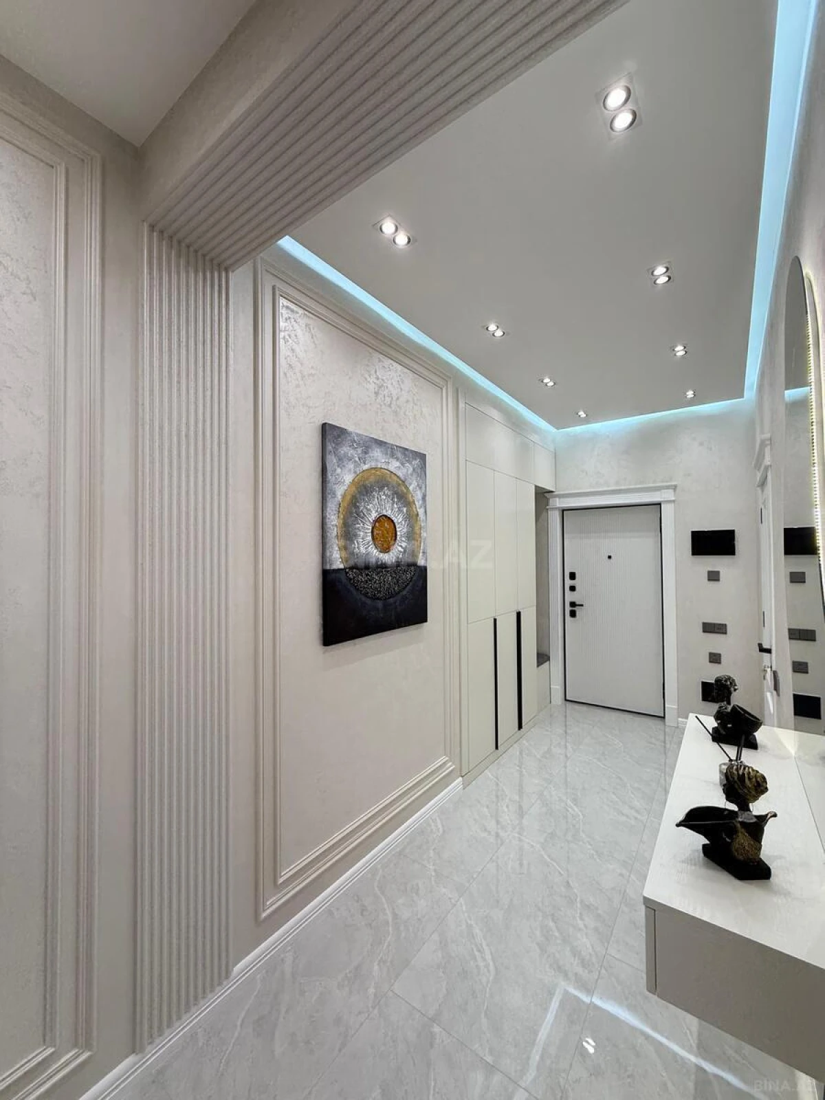 Satılır 2 otaqlı mənzil 63 m²