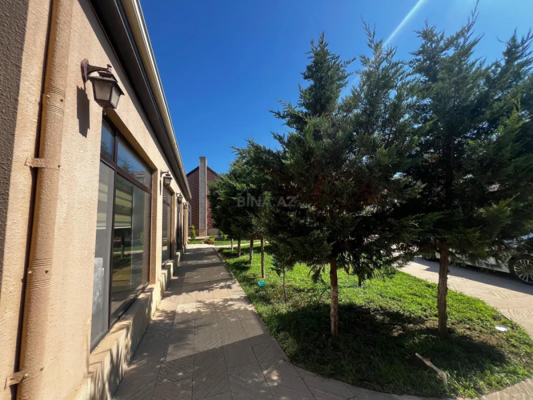 Satılır 5 otaqlı həyət evi 196 m²